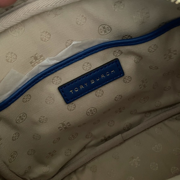 New 🦋Tory Burch crossbody camer bag - Picture 6 of 6
